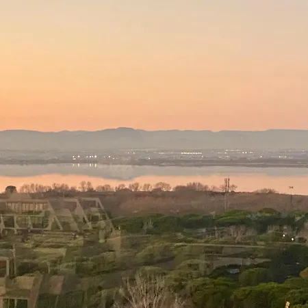 Le Panoramique A Pyramide * La Grande Motte