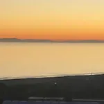 Le Panoramique A Pyramide *